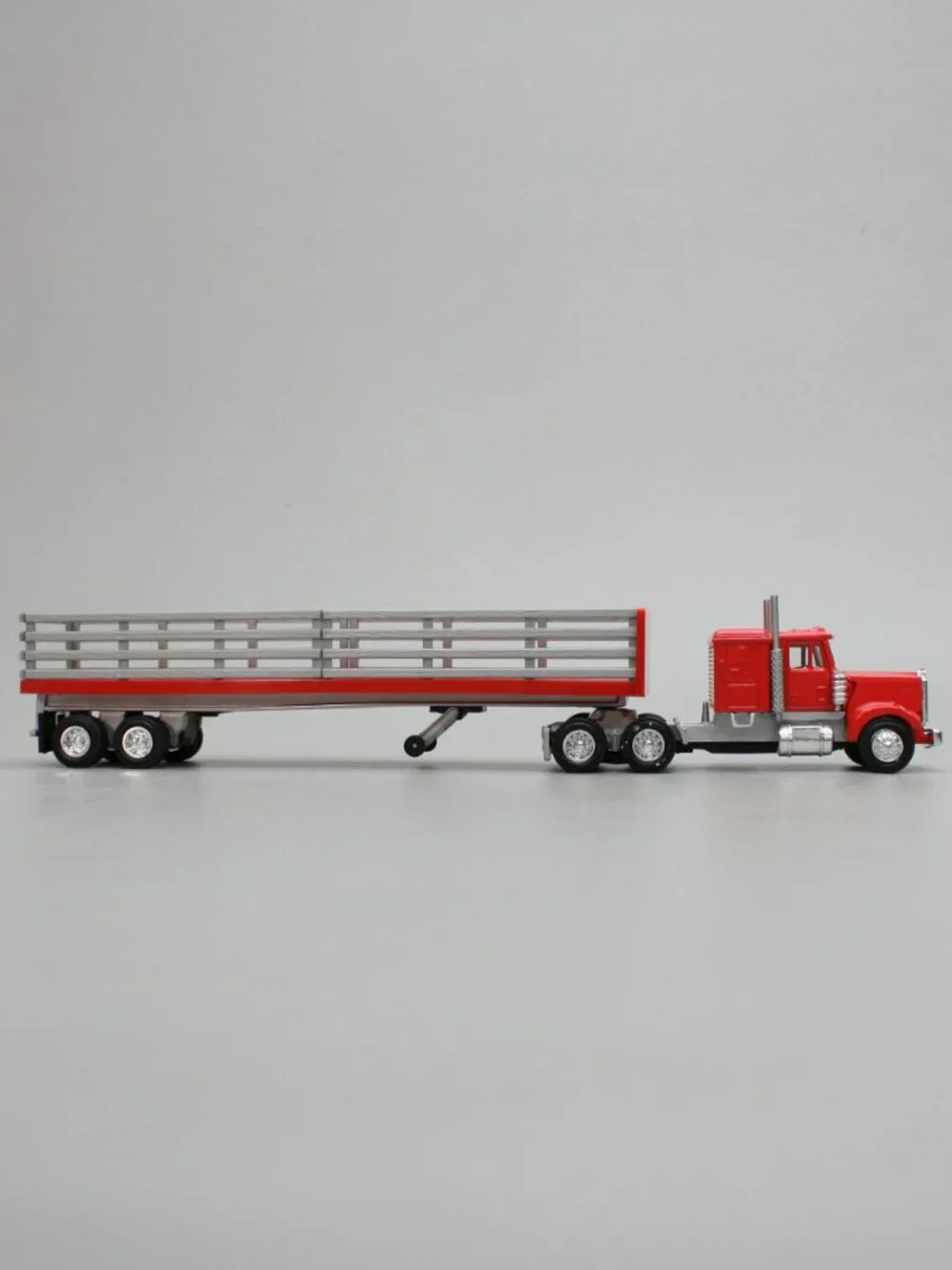 Lionel Trains O-Gauge Red Semi Tractor Trailer Truck Removeable Side Kit Flatbed